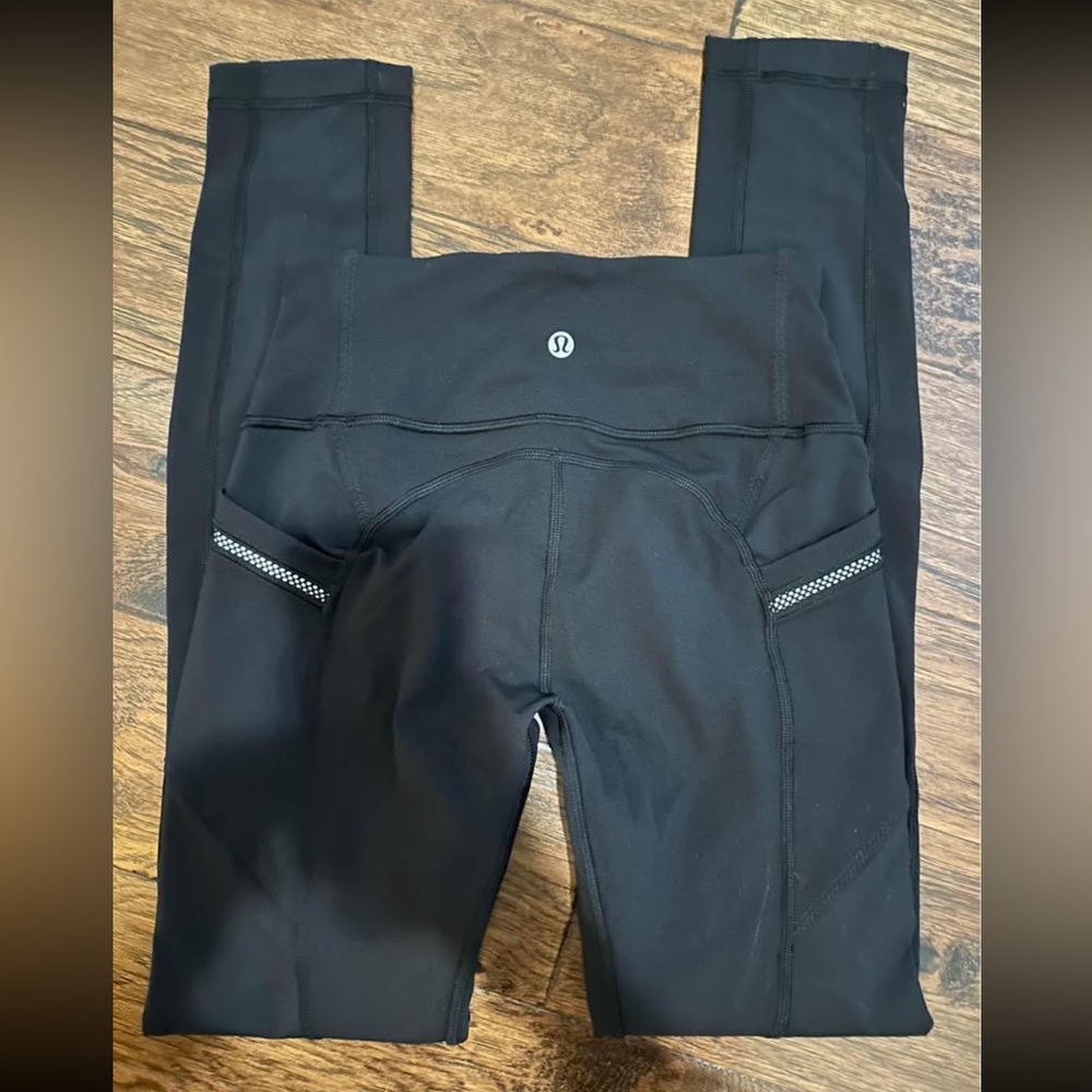 Like new Lululemon fast and free style - butt lifting reflective ￼